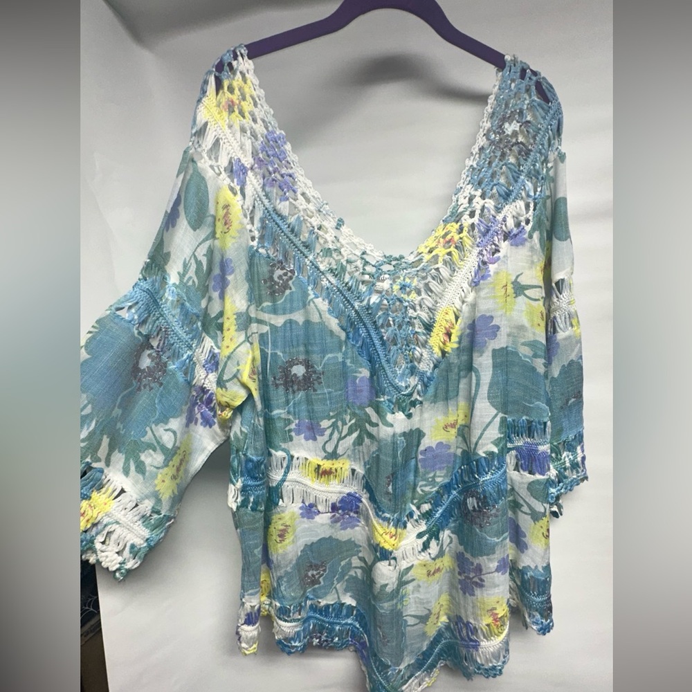 K Jordan Blue Floral Crochet-Trim Tunic Top